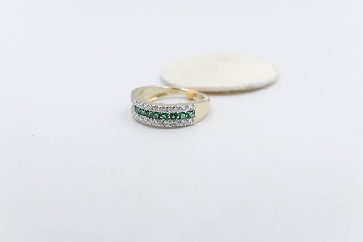 10K Gold Lab grown Diamond and Emerald Ring