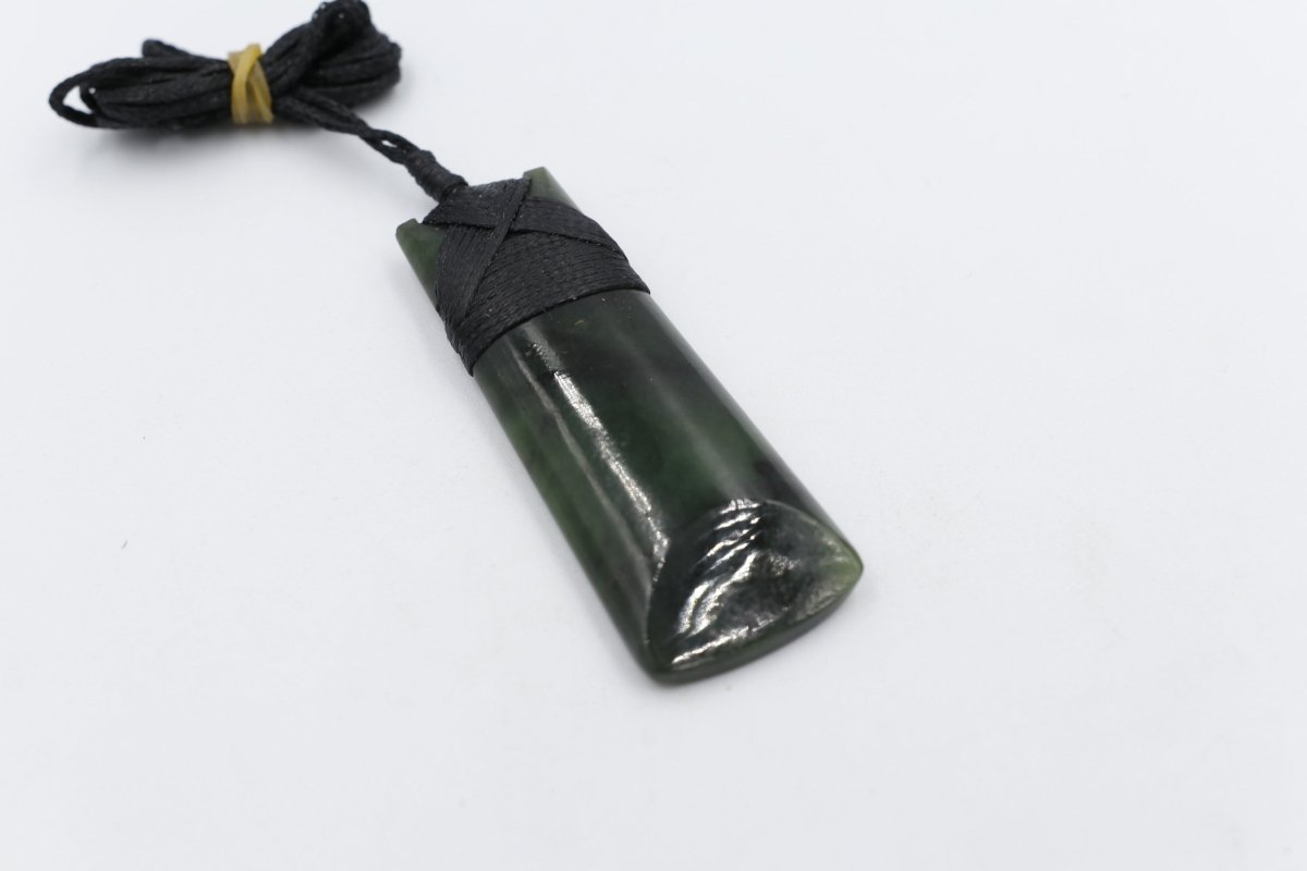 New Zealand Greenstone Toki