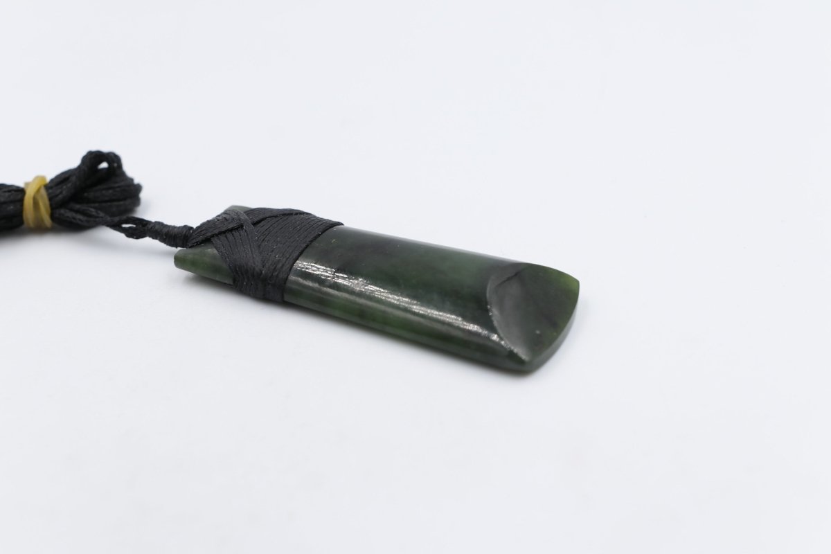 New Zealand Greenstone Toki