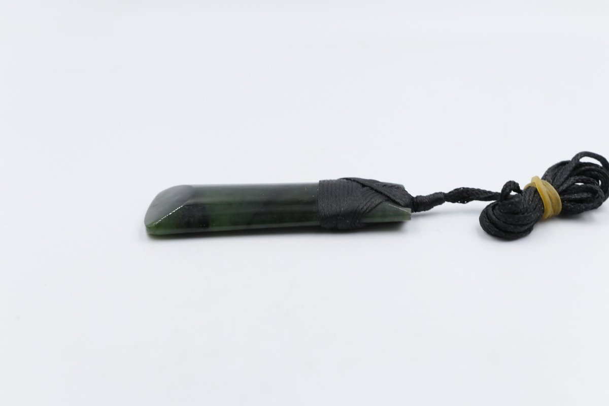 New Zealand Greenstone Toki