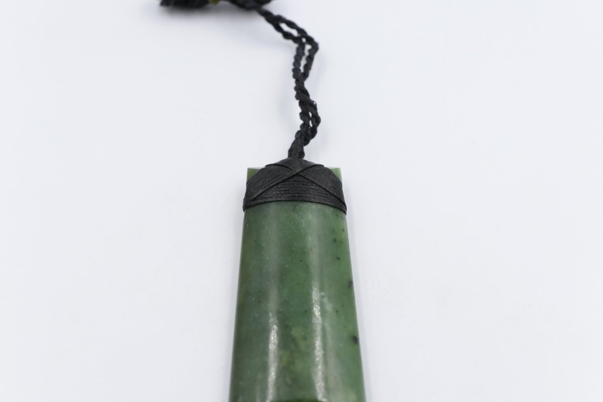 New Zealand Greenstone Toki HPFF90