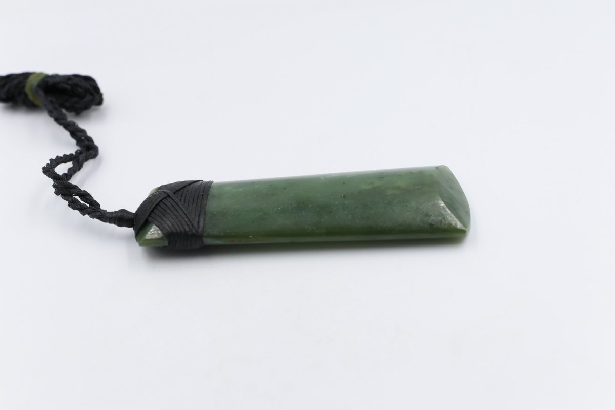 New Zealand Greenstone Toki HPFF90