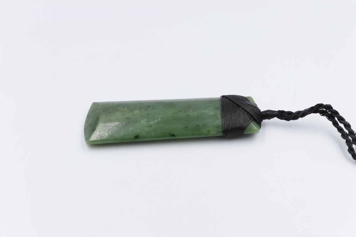 New Zealand Greenstone Toki HPFF90