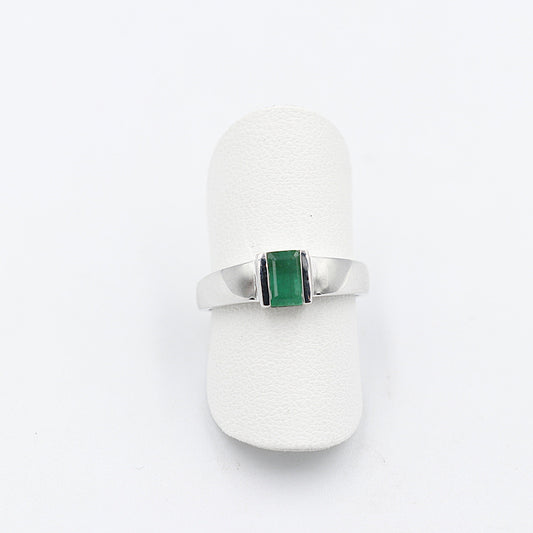 9ct White Gold Emerald Ring