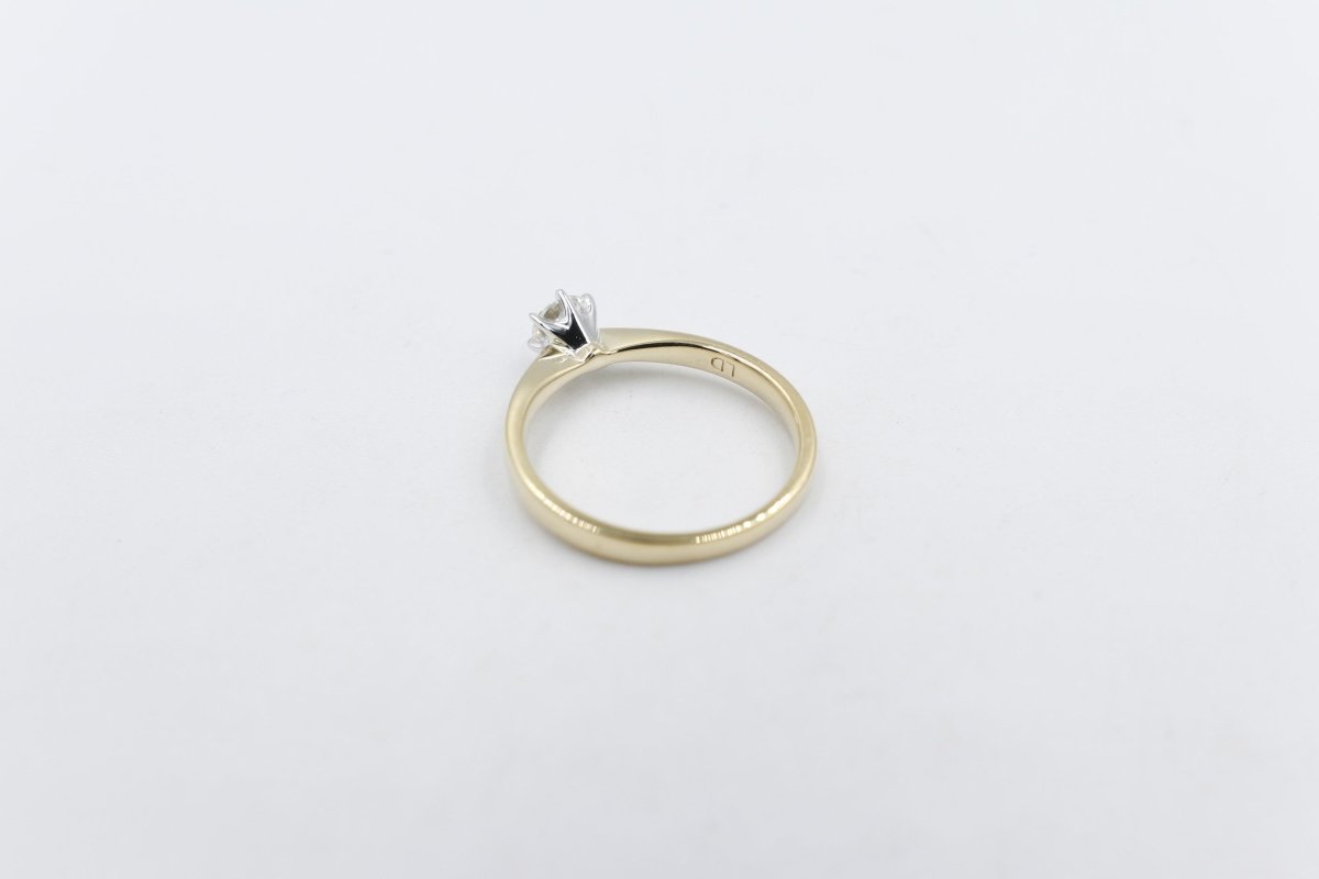 9ct Gold with White Gold Claws 0.37ct Solitaire Ring SYR8151