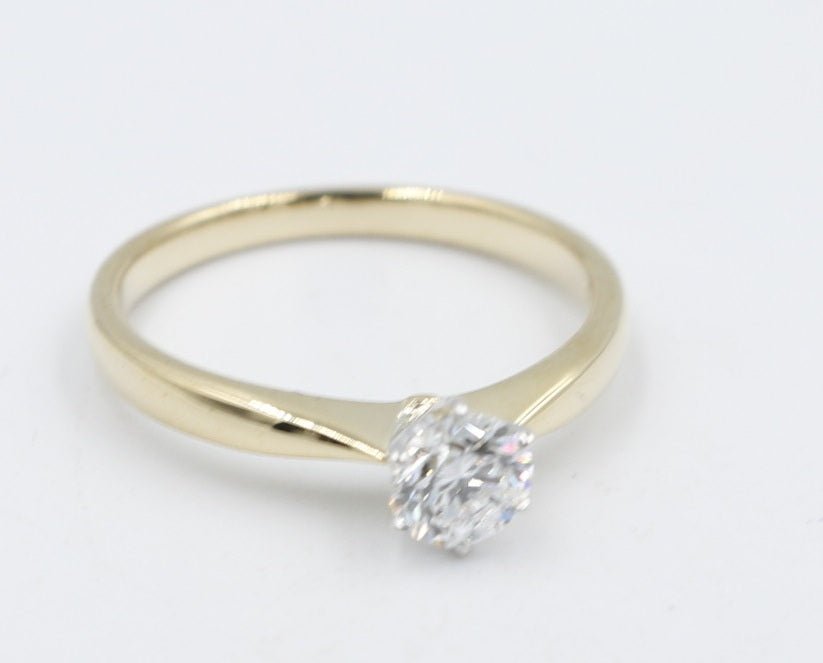 9ct Gold with White Gold Claws 0.53ct Solitaire Ring SYR2288