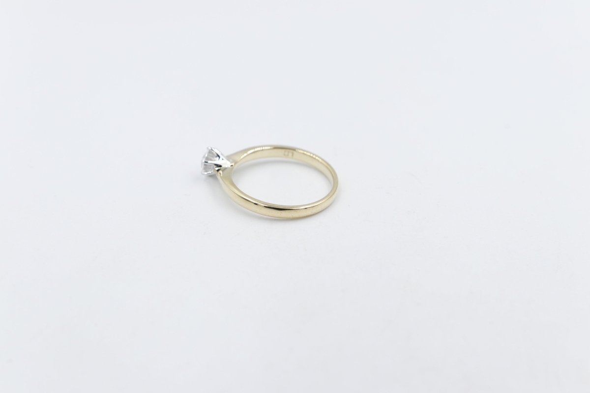 9ct Gold with White Gold Claws 0.53ct Solitaire Ring SYR2288