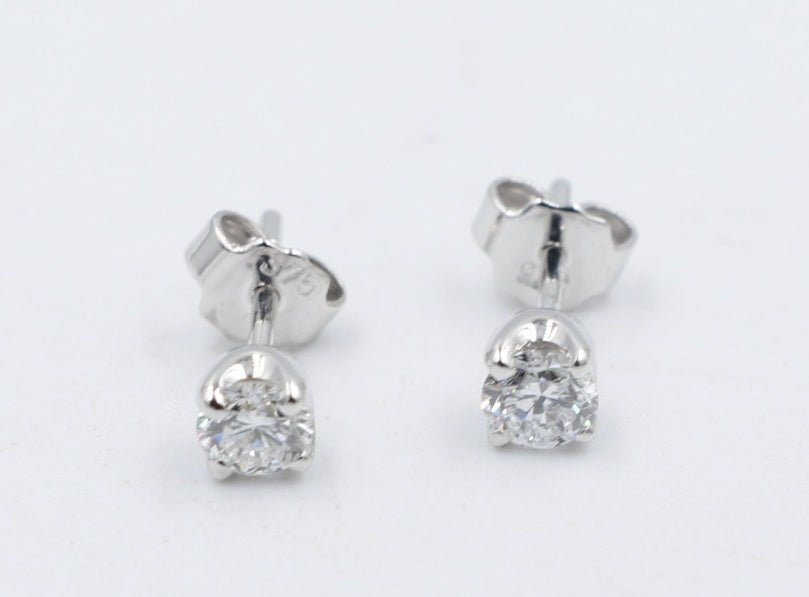 9ct White Gold Set Lab Diamond Stud Earrings TDW 0.80t SYE996
