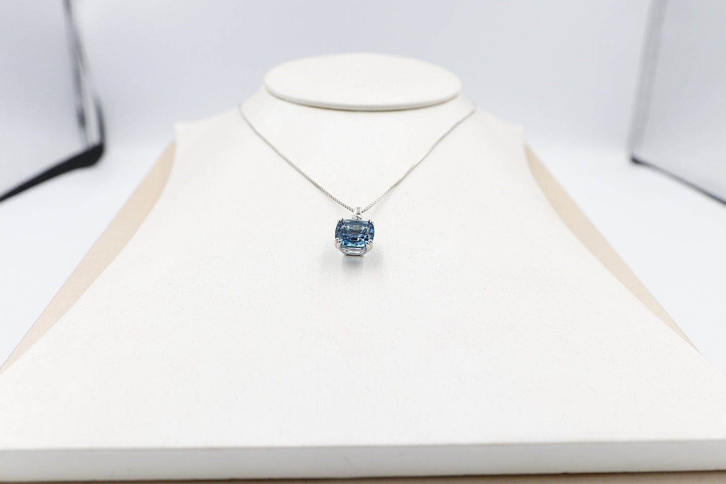 9ct White Gold Blue Topaz and Diamond Pendent 28660A
