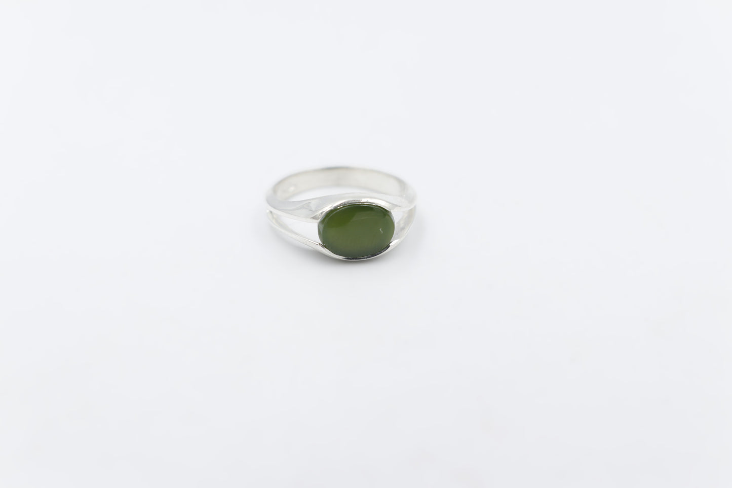 Stg Silver Ring with Greenstone ALX369
