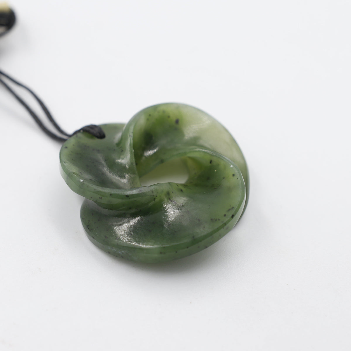 New Zealand Greenstone Moebius Ribbon HPN140