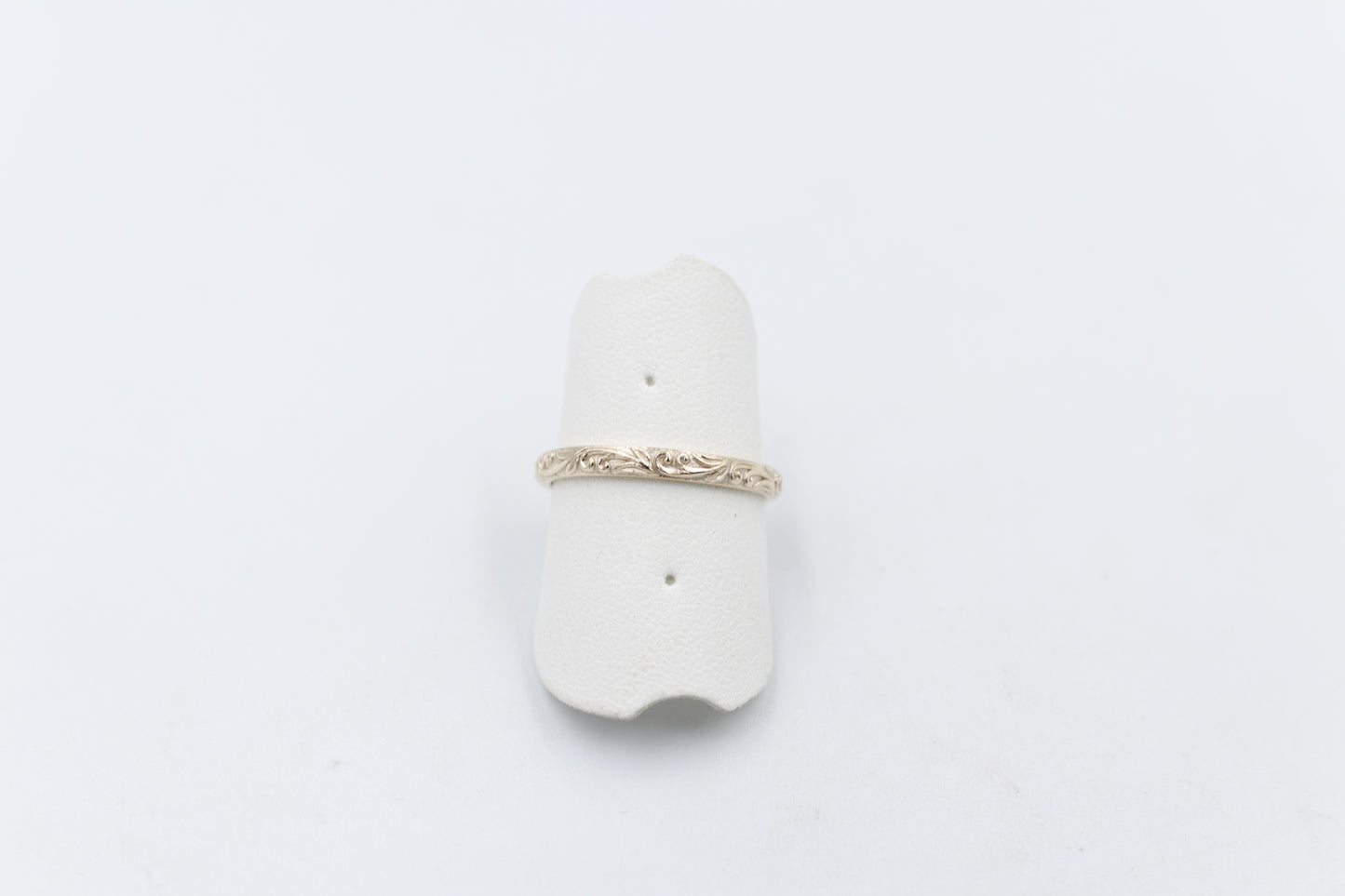 9ct Gold Antique Wedding Band J1258 2.3mm