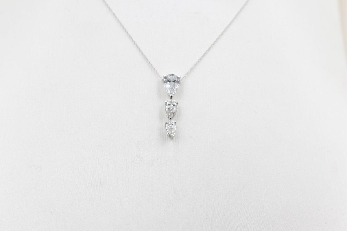 14ct White Gold Lab Grown Pear Diamond pendent TDW 1ct
