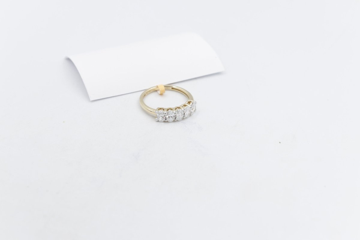 14ct Yellow Gold Lab Grown Oval Diamond 1ct TDW Ring