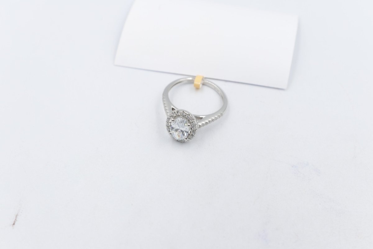 14ct white Gold Lab Grown Oval Diamond carat Ring 1.25ct