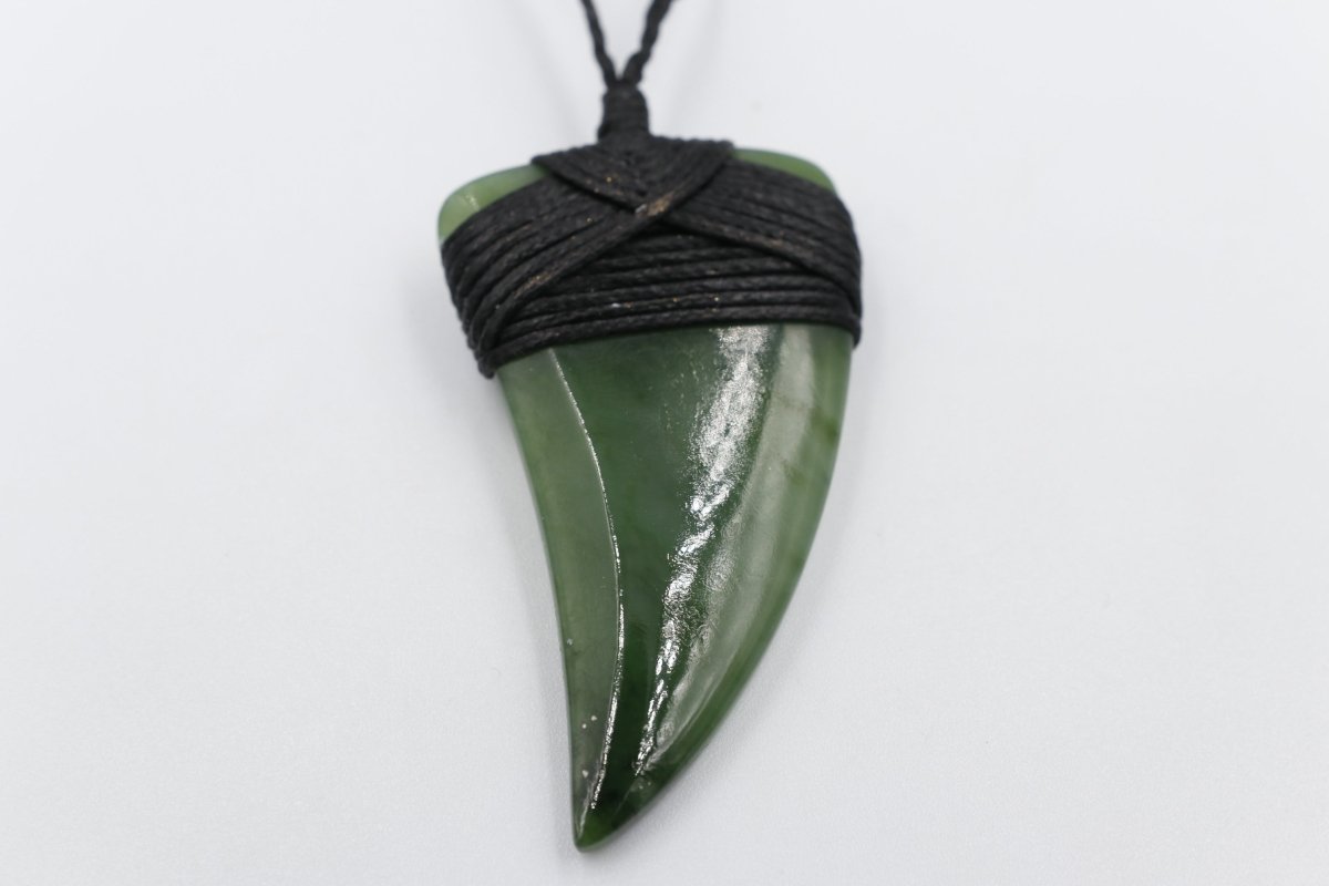 New Zealand Greenstone Tooth Toki 8290555