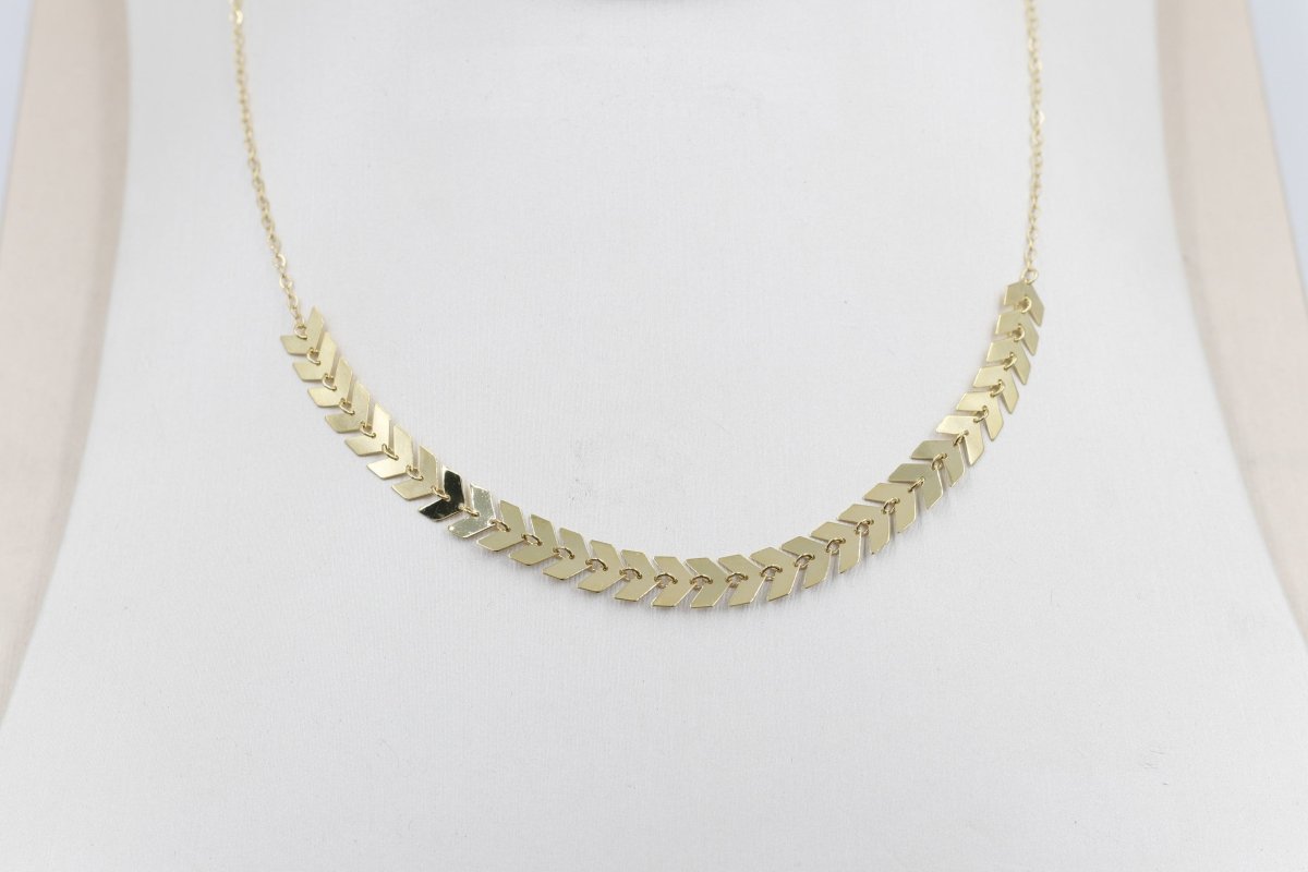9ct Gold Trace Link with arrow shape pendents HHX802/1