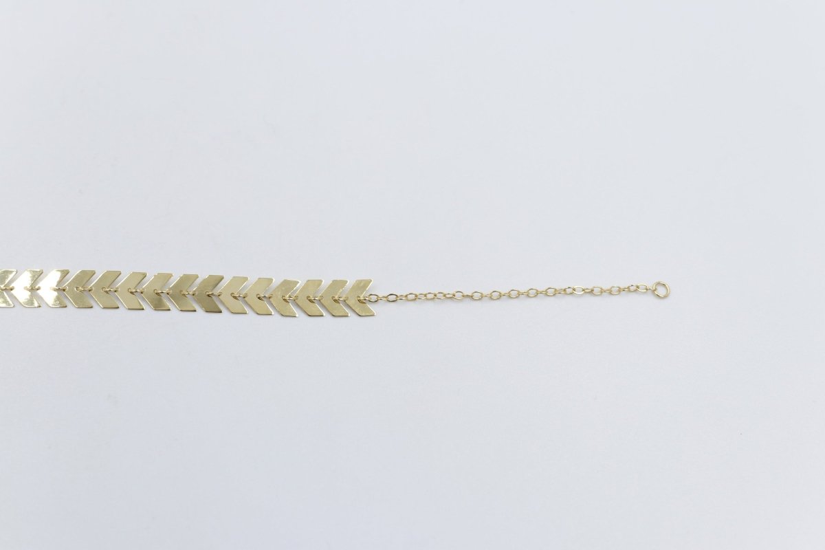 9ct Gold Trace link with arrows bracelet HHX802/11