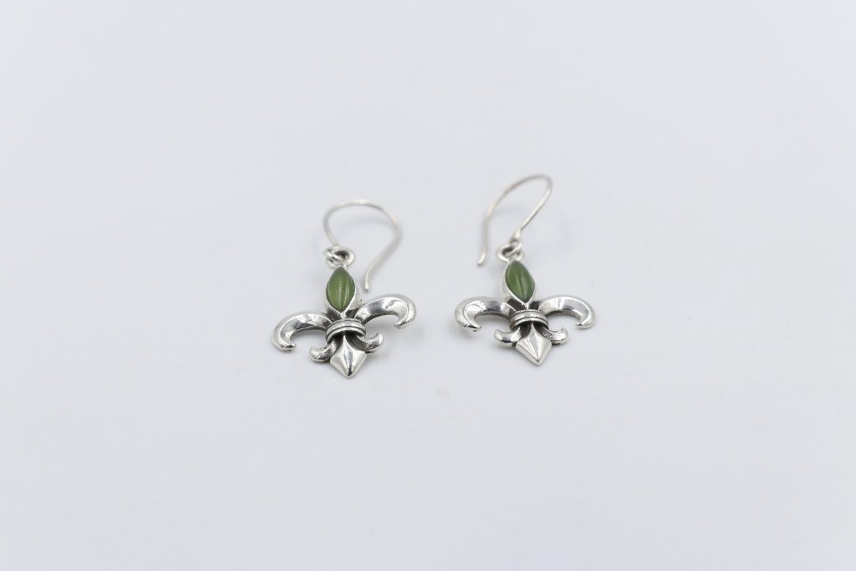 Stg Silver Set Pounamu Fleur de Lis Earrings