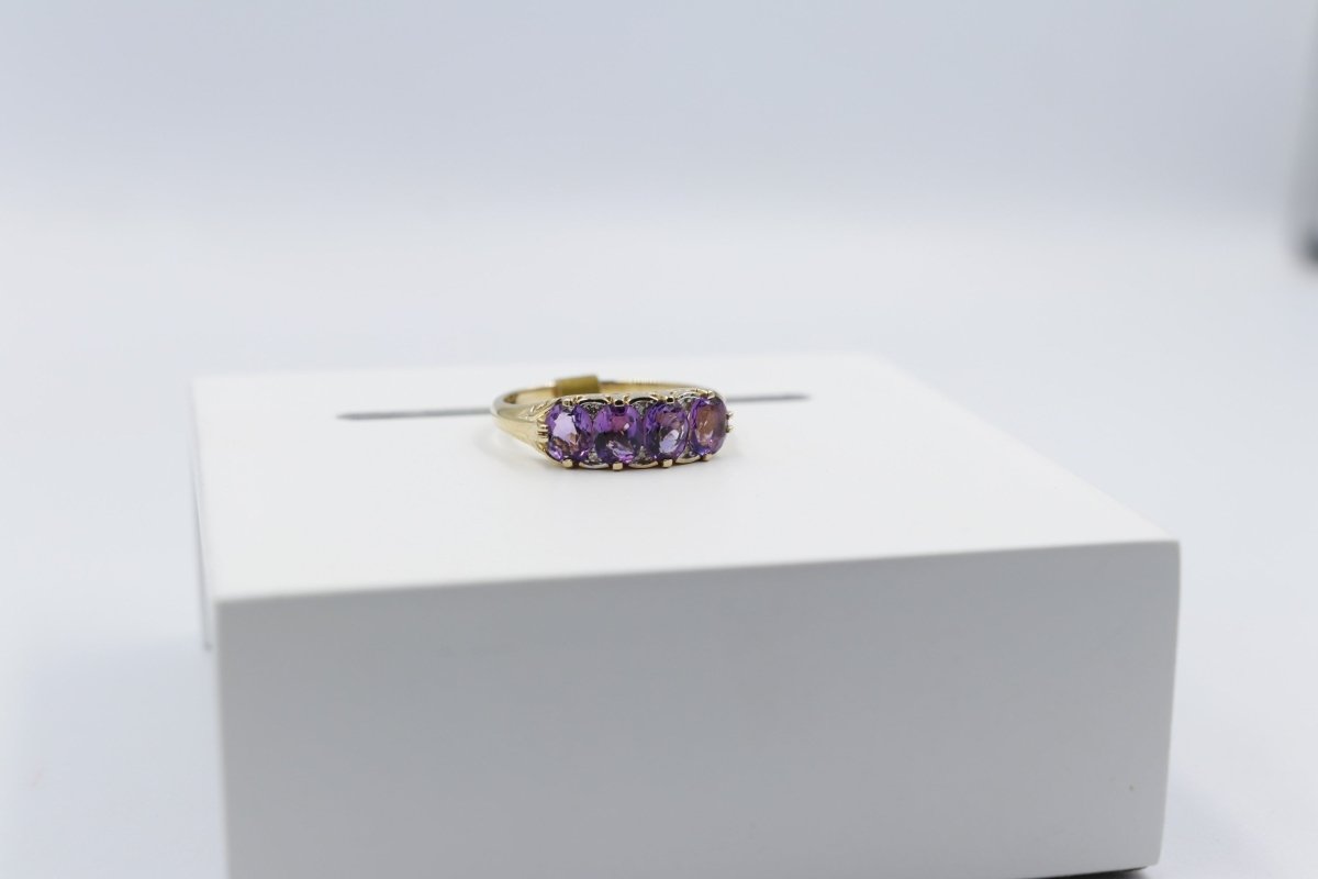 9ct Gold Amethyst & Diamond ring SYR7993