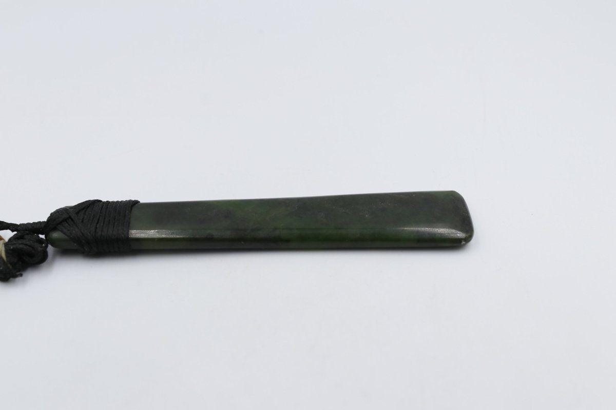 New Zealand Greenstone Toki WT105