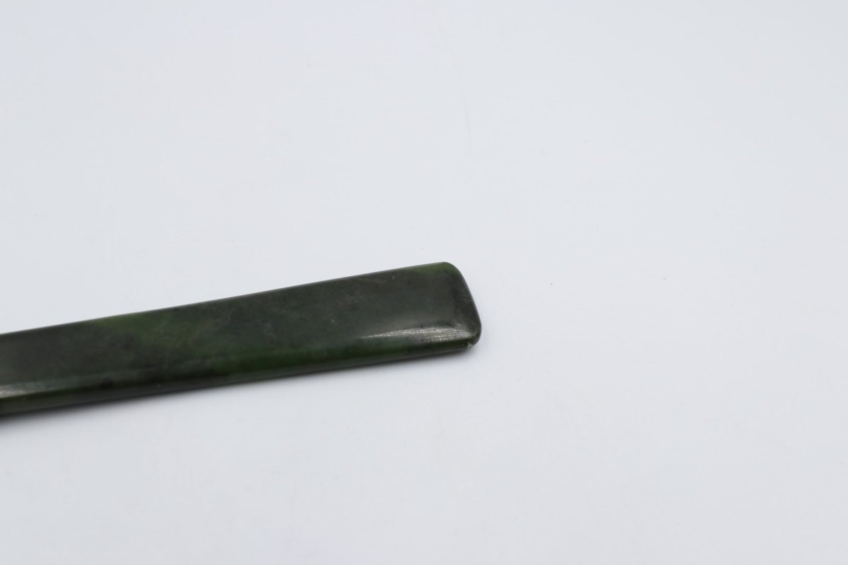 New Zealand Greenstone Toki WT105