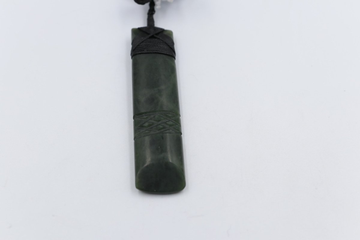 New Zealand Greenstone Toki WT102