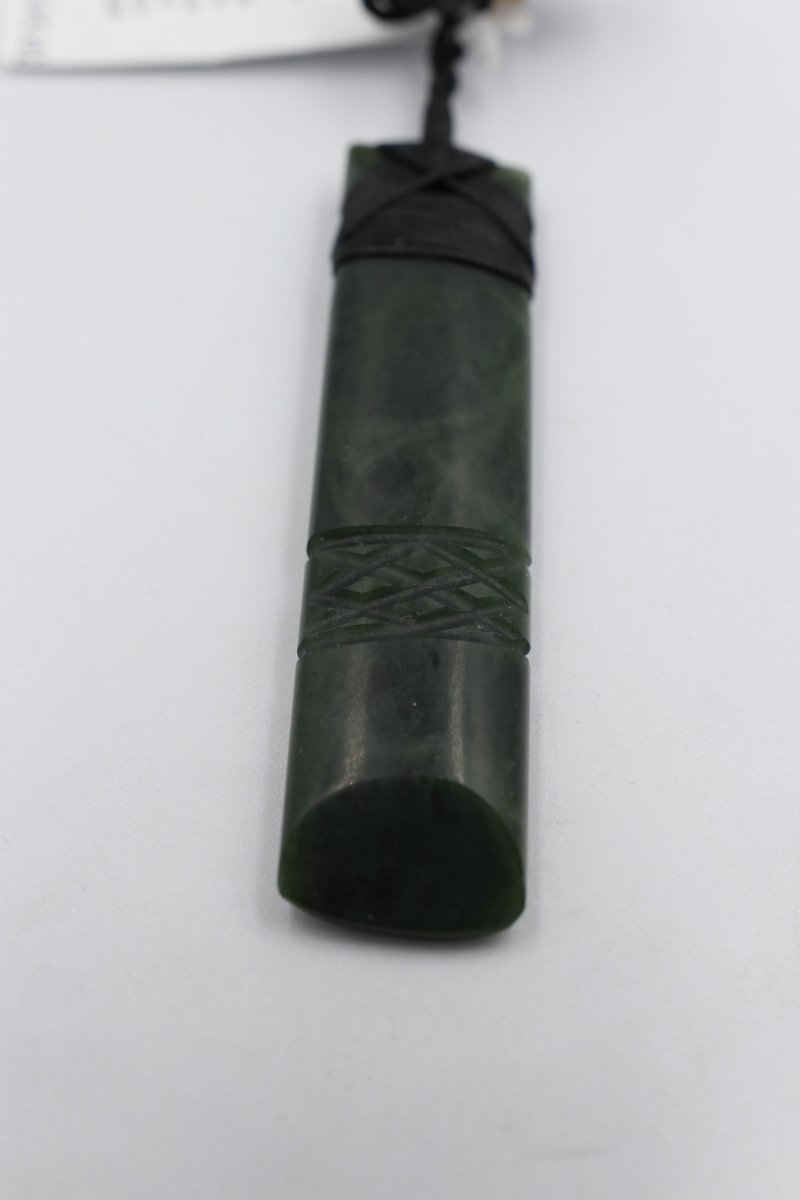 New Zealand Greenstone Toki WT102