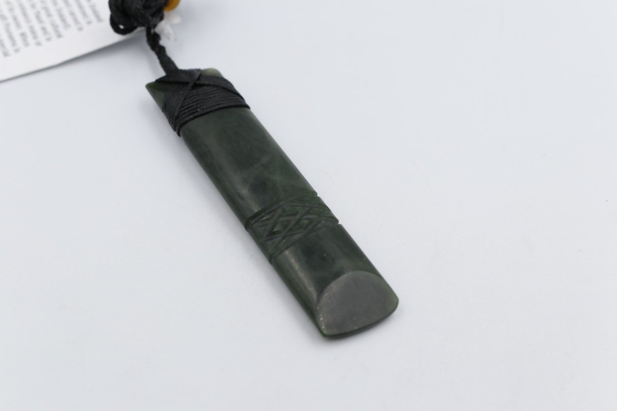 New Zealand Greenstone Toki WT102