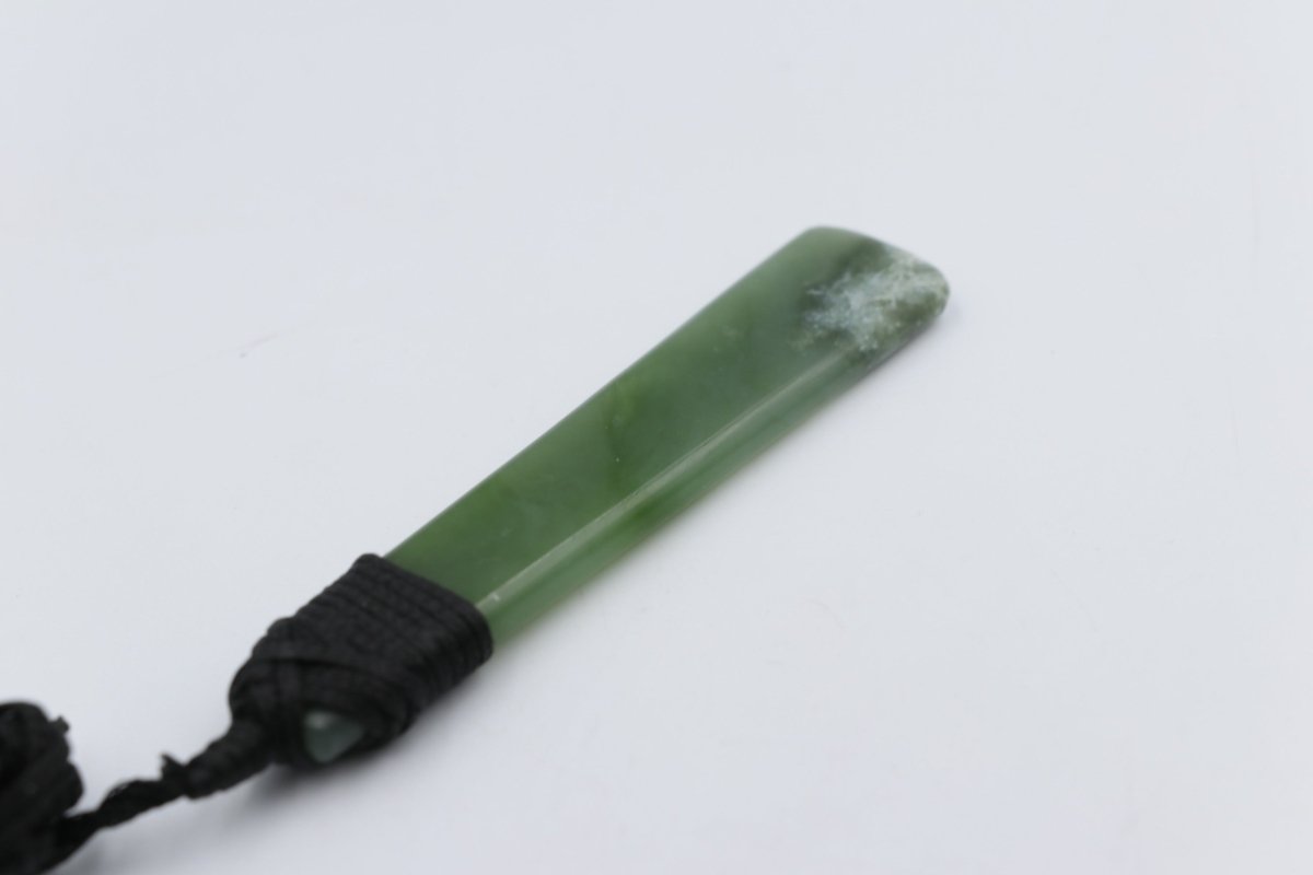 New Zealand Greenstone Toki WT75