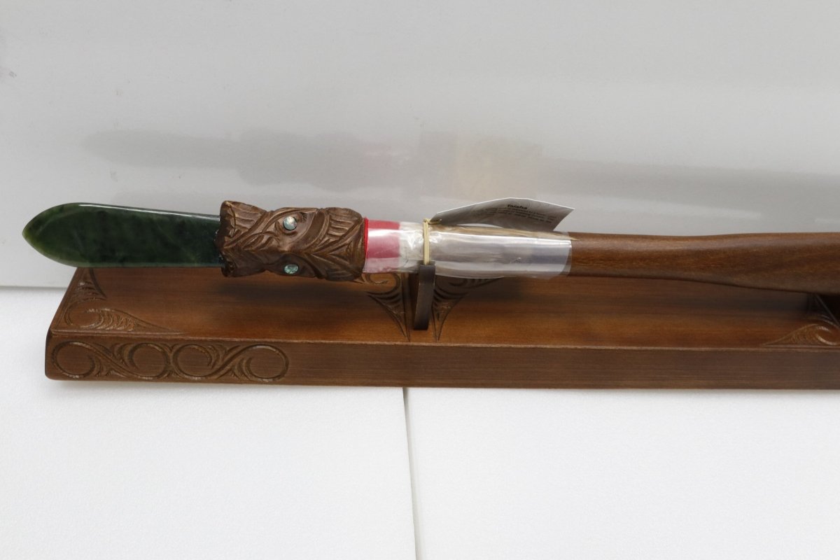 New Zealand Made Wooden 21st Taiaha with base & Greenstone Blade