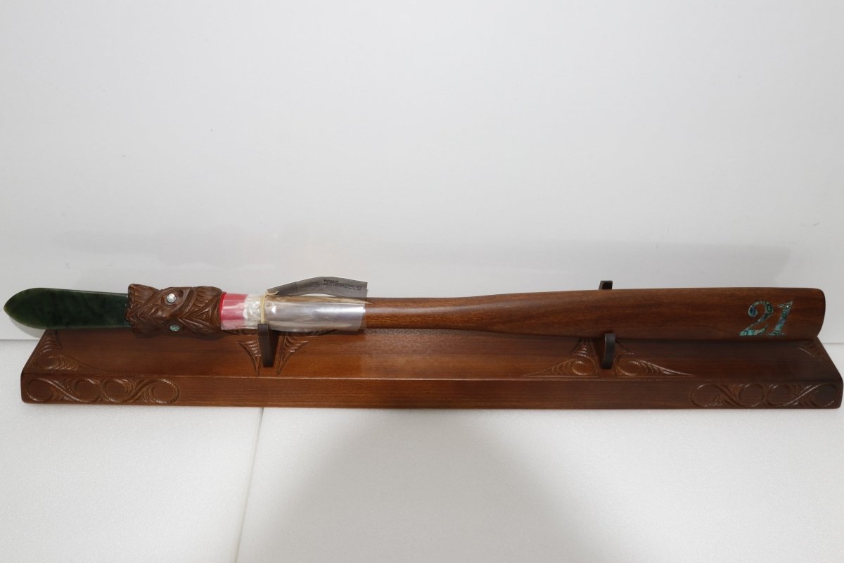 New Zealand Made Wooden 21st Taiaha with base & Greenstone Blade