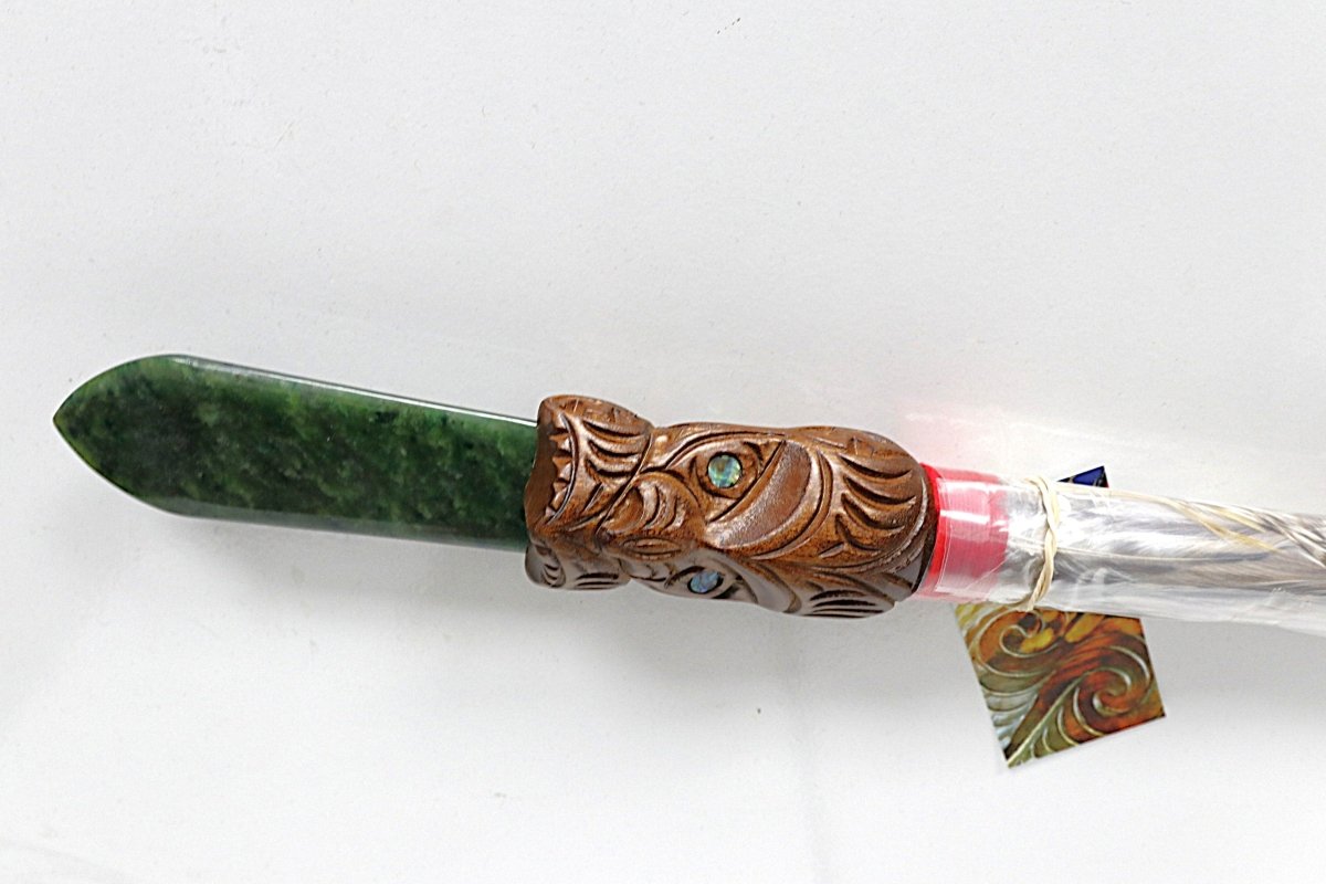New Zealand Made Wooden and Greenstone Full Size Taiaha WM978J