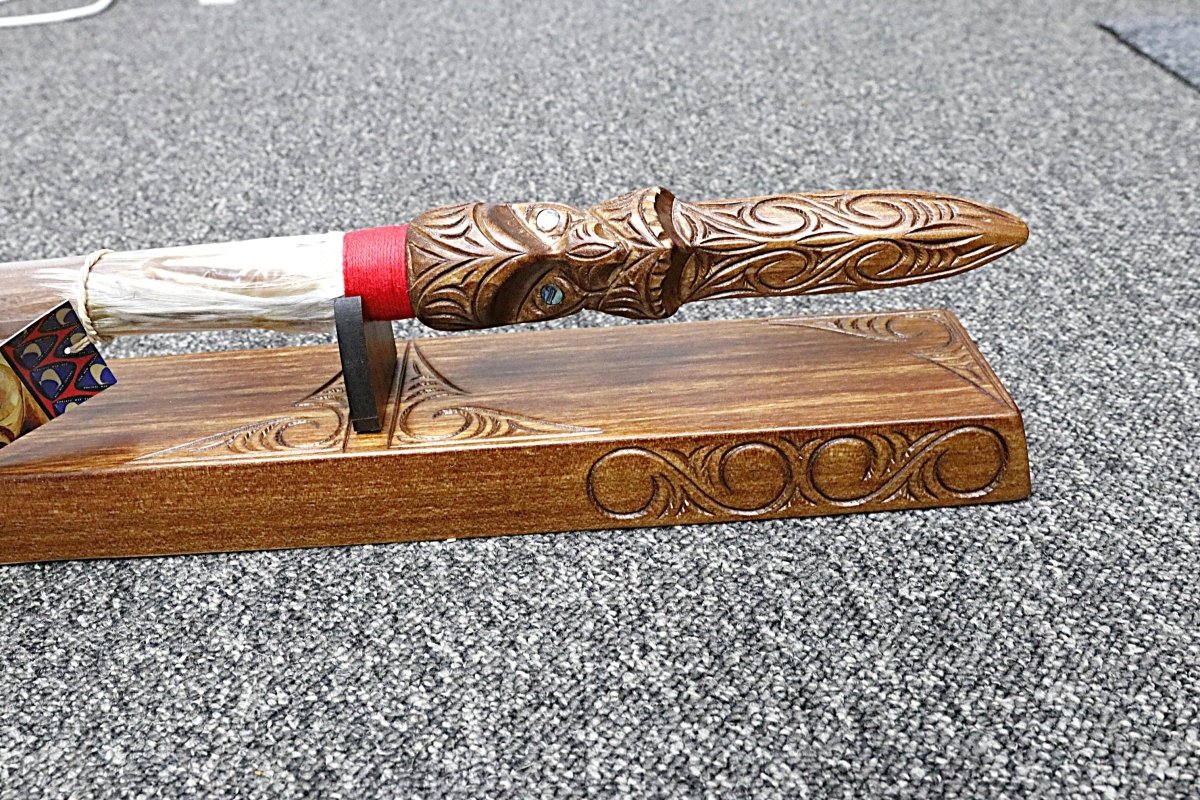 New Zealand Native Wood Taiaha with base - WM975