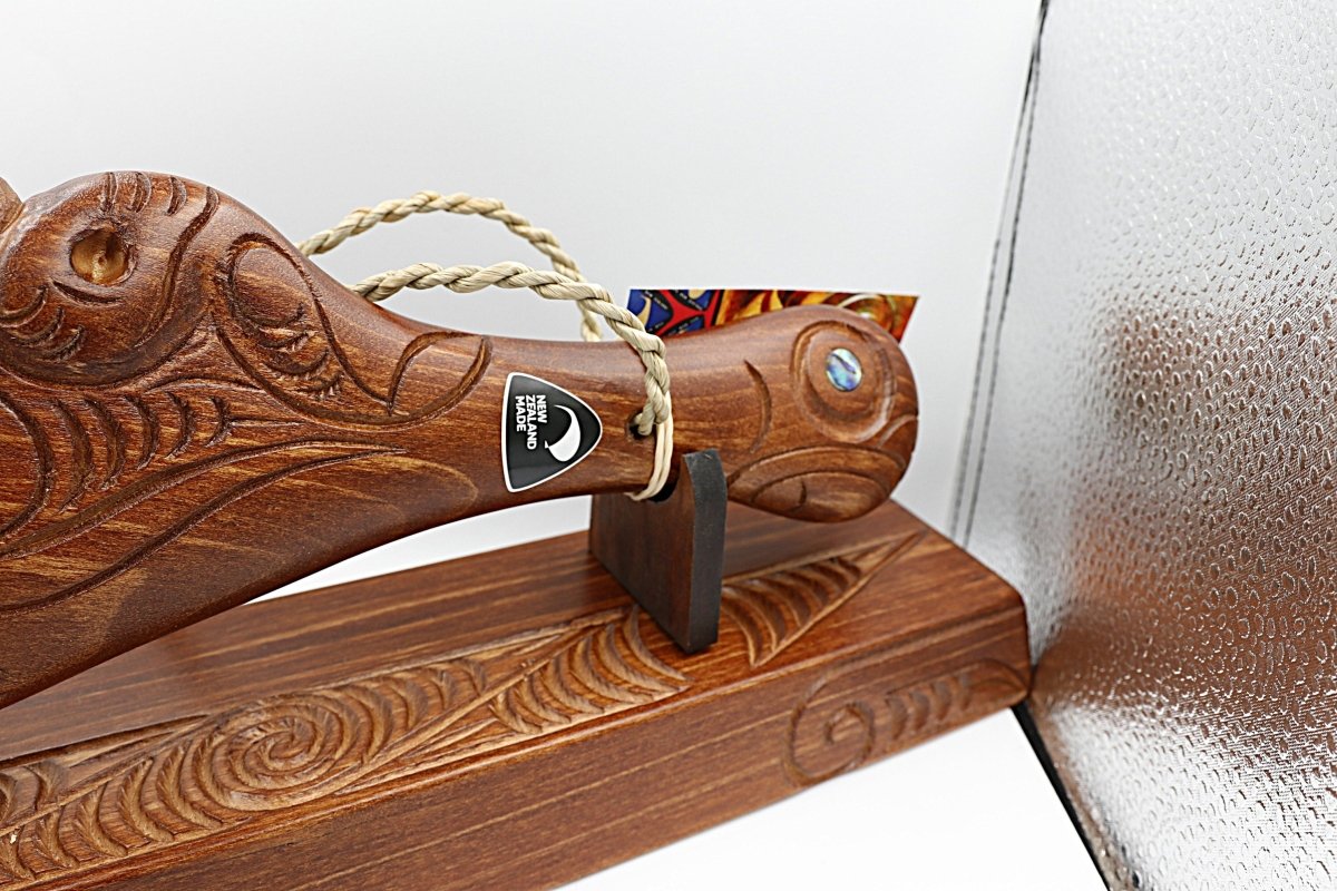 Wooden Wahaika With Base WM864/860