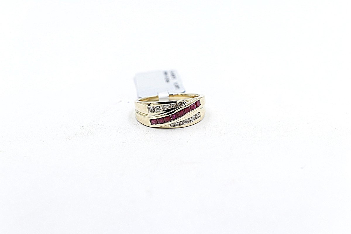 9ct Gold Genuine Ruby & Diamond ring SYR2955R