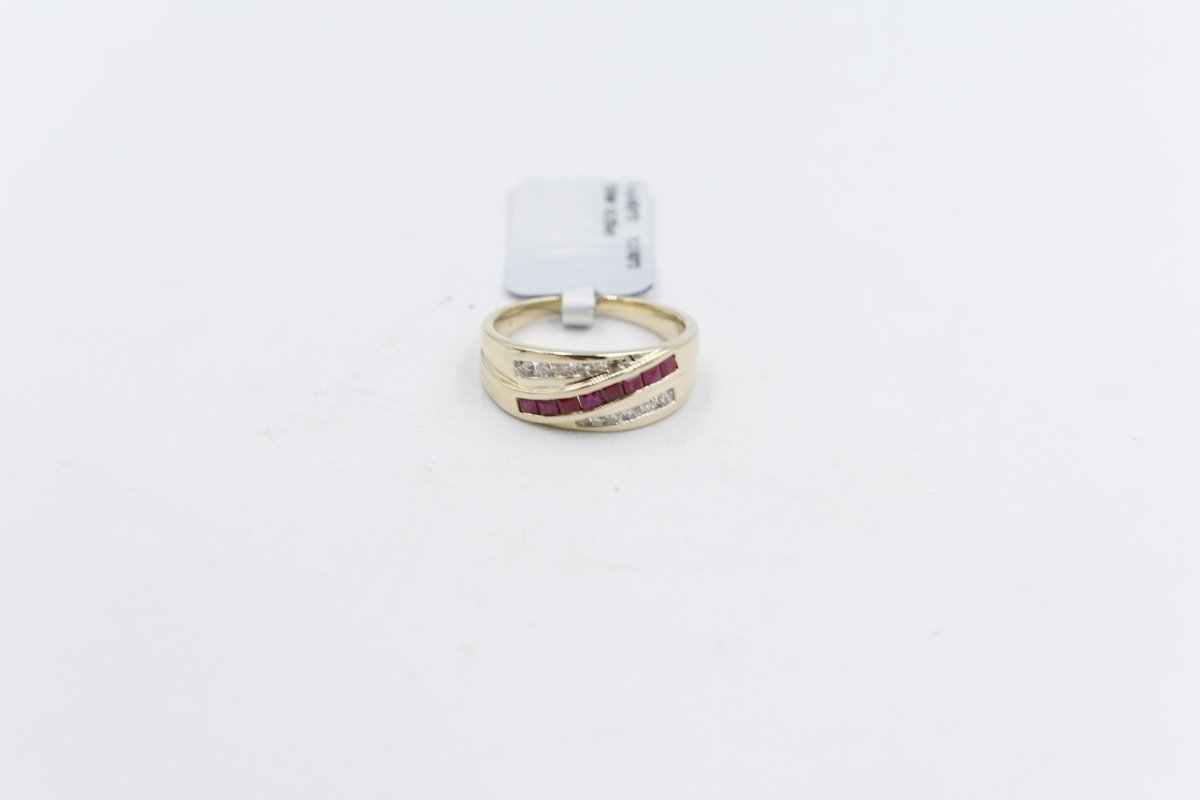 9ct Gold Genuine Ruby & Diamond ring SYR2955R