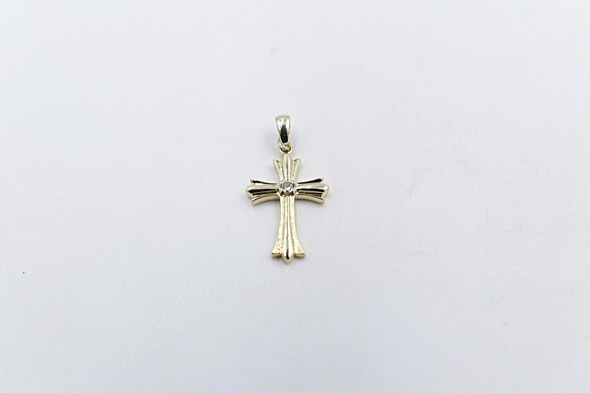 9ct Gold Diamond Set Cross SYP1930