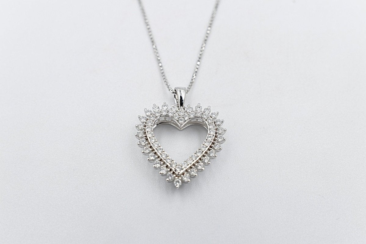 10K White Gold Diamond Heart Pendent SKP25072