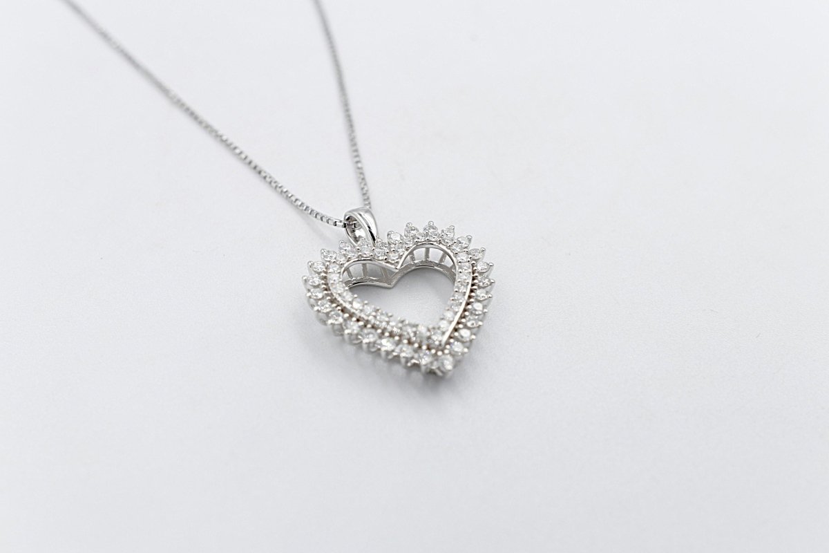 10K White Gold Diamond Heart Pendent SKP25072