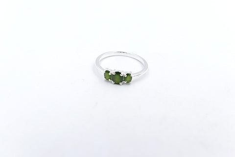 Stg Silver Ladies Ring with New Zealand Greenstone SYR8098