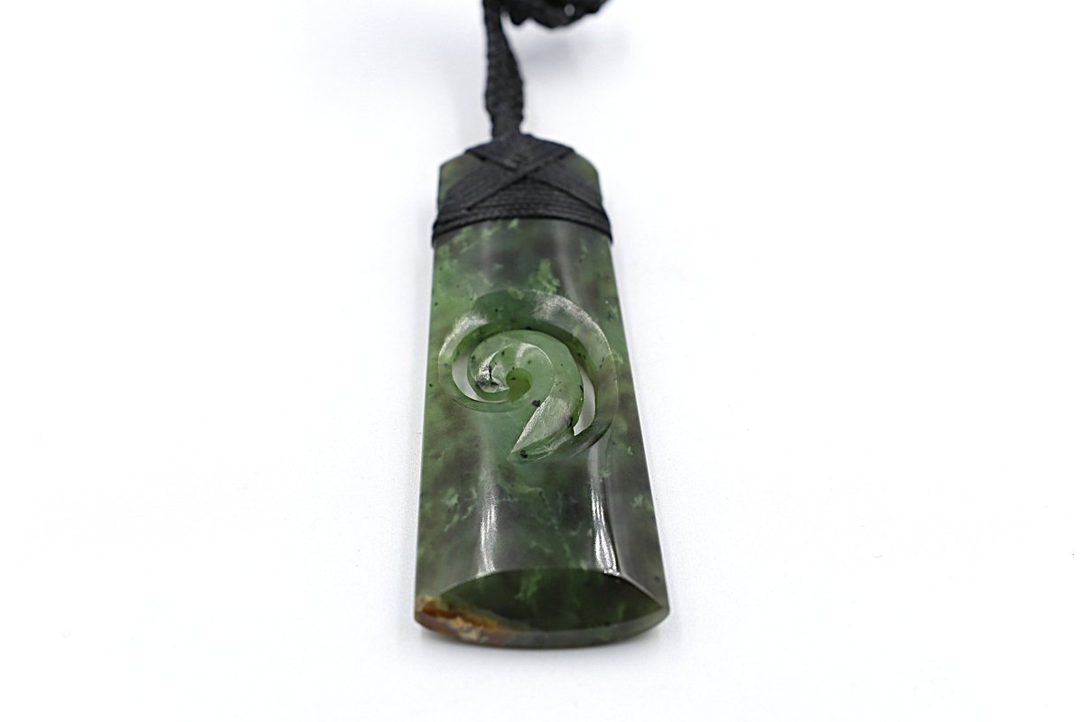 New Zealand Greenstone Toki Koru  72mm FP53