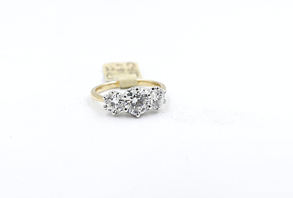 18ct Yellow Gold TDW 2.07ct Lab Grown Three Stone Diamond Ring