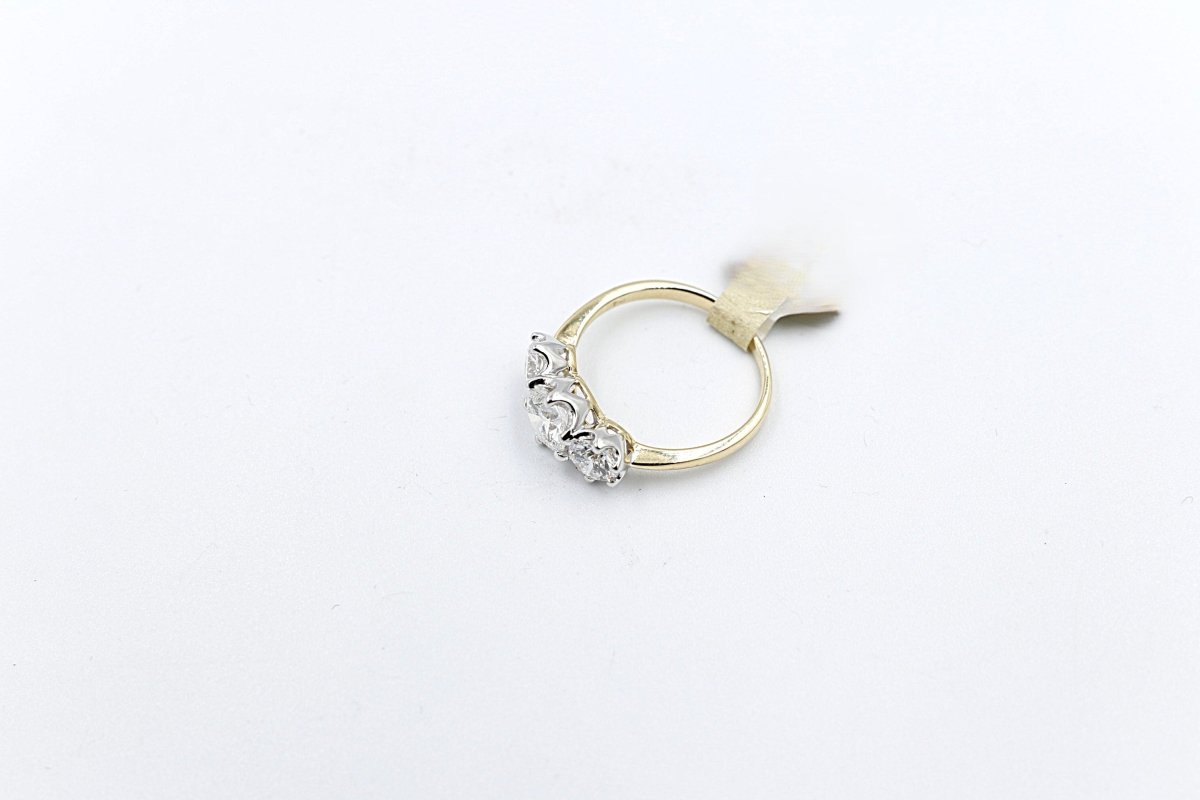 18ct Yellow Gold TDW 2.07ct Lab Grown Three Stone Diamond Ring