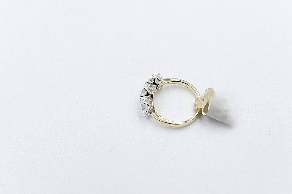 18ct Yellow Gold TDW 3ct Lab Grown Three Stone Diamond Ring
