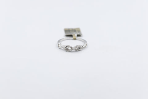 14ct White Gold Infinity ring SKR35511