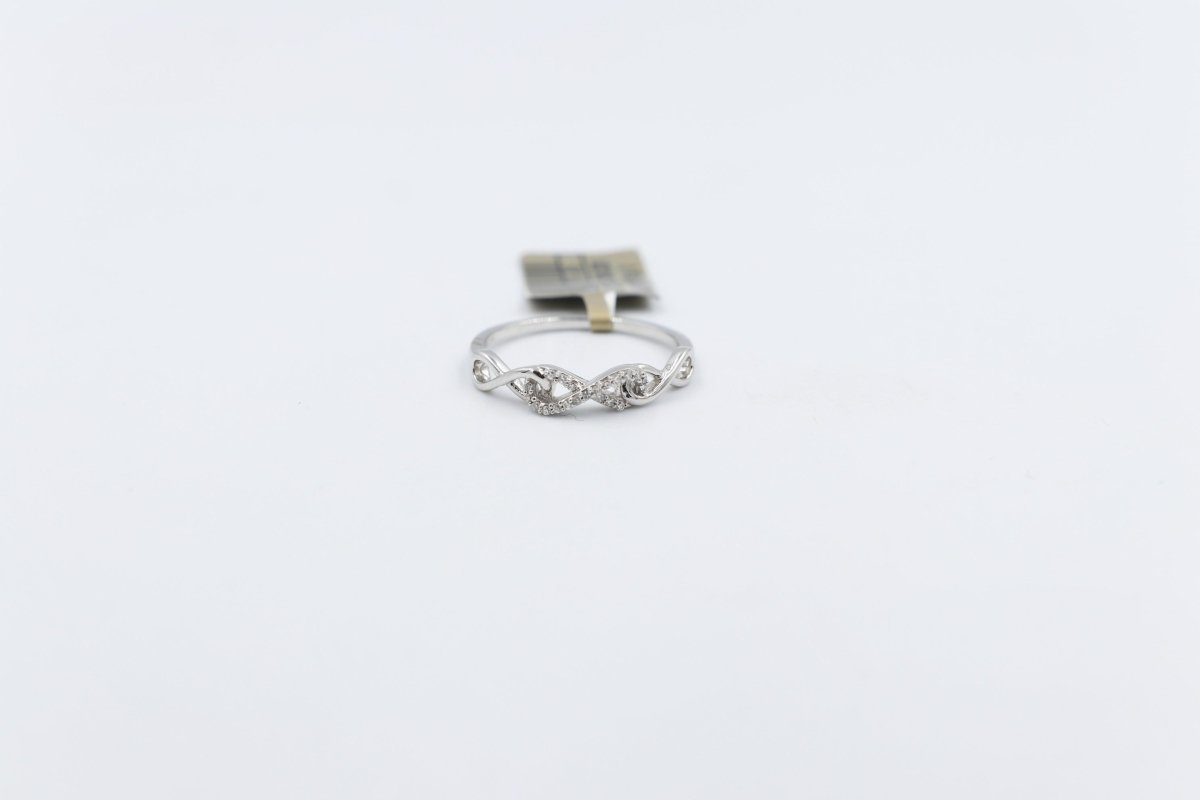 14ct White Gold Infinity ring SKR35511
