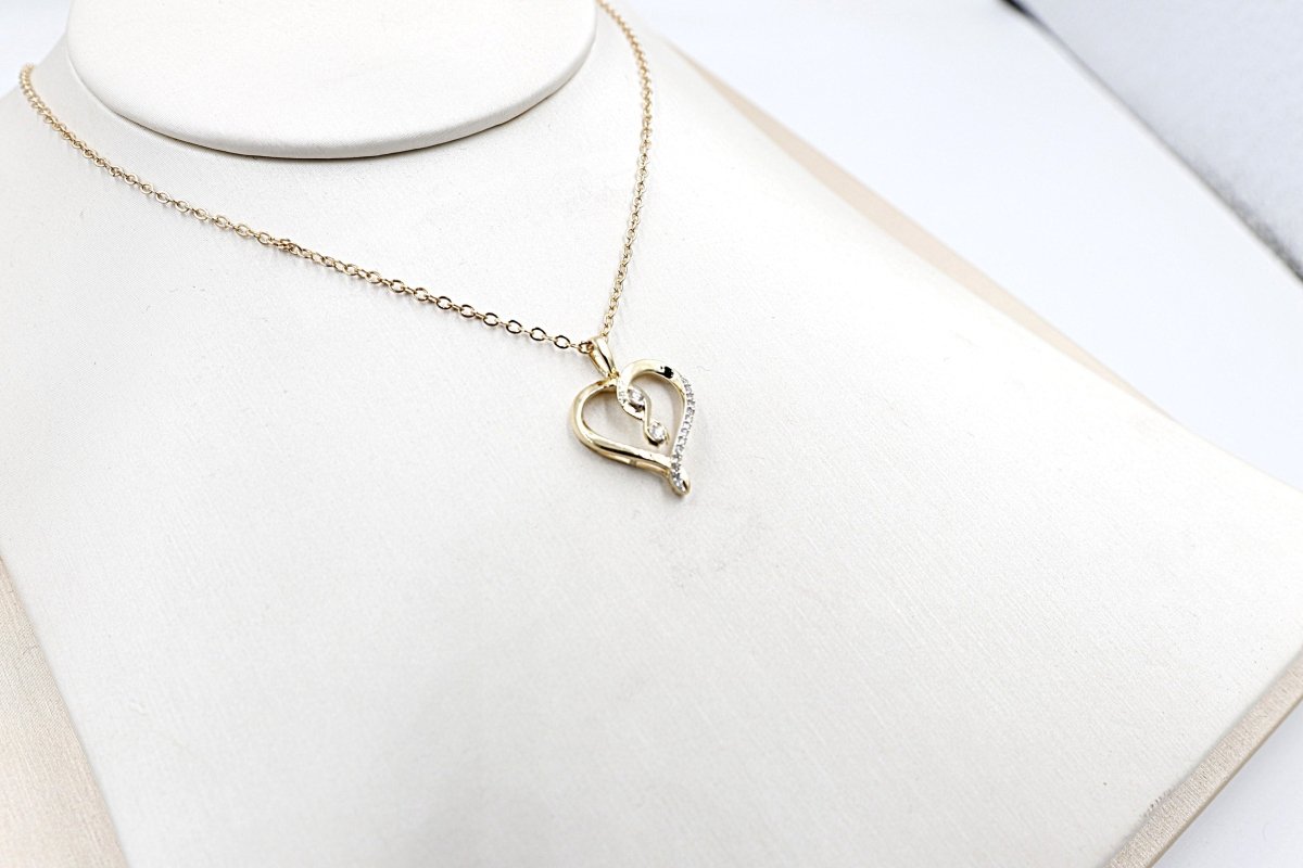 10K Gold Diamond Heart Pendent SKP46616