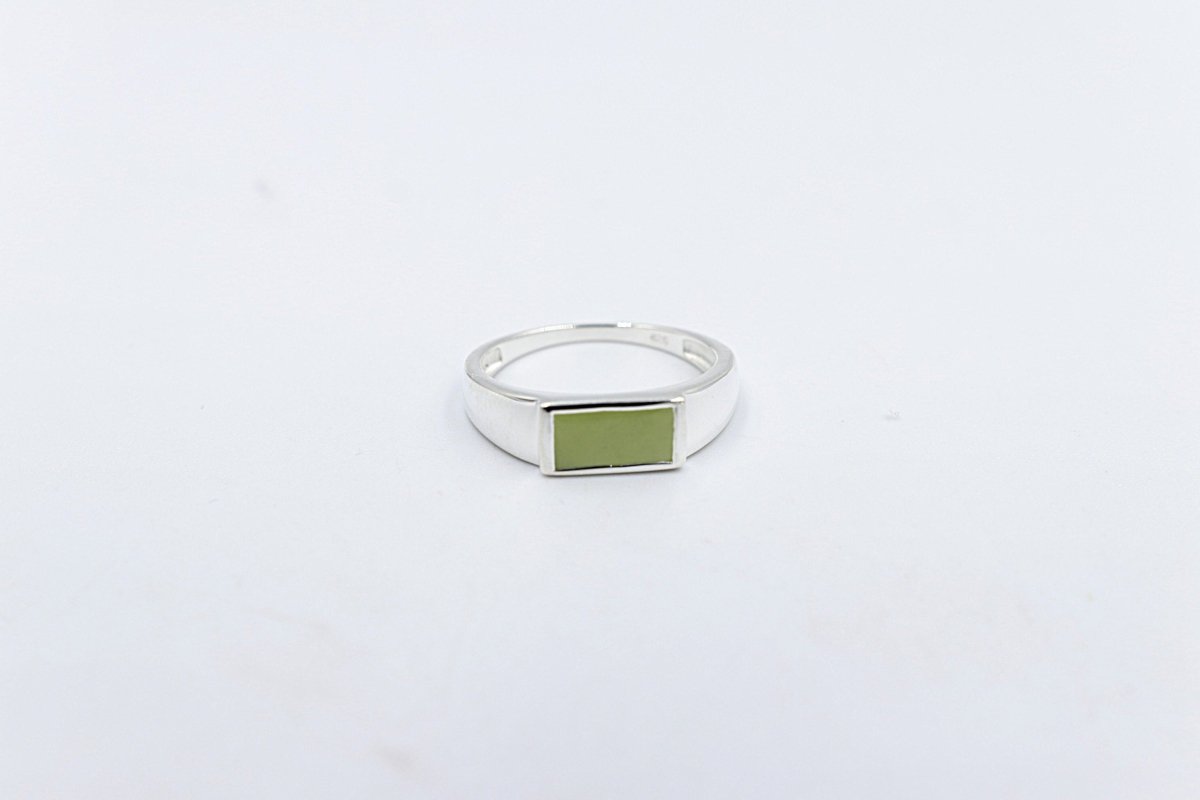 Stg Silver Ring with Greenstone SYR8102