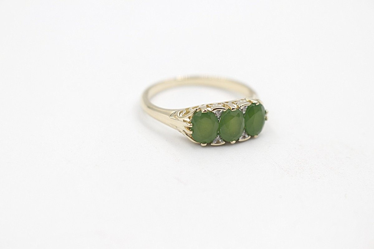 9ct Gold New Zealand Greenstone & Diamond Ring SYR7986G